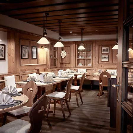 Hotel Sommer Fuessen Szálloda 4*